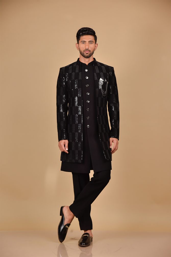Black Sequin Embroidery Outfits