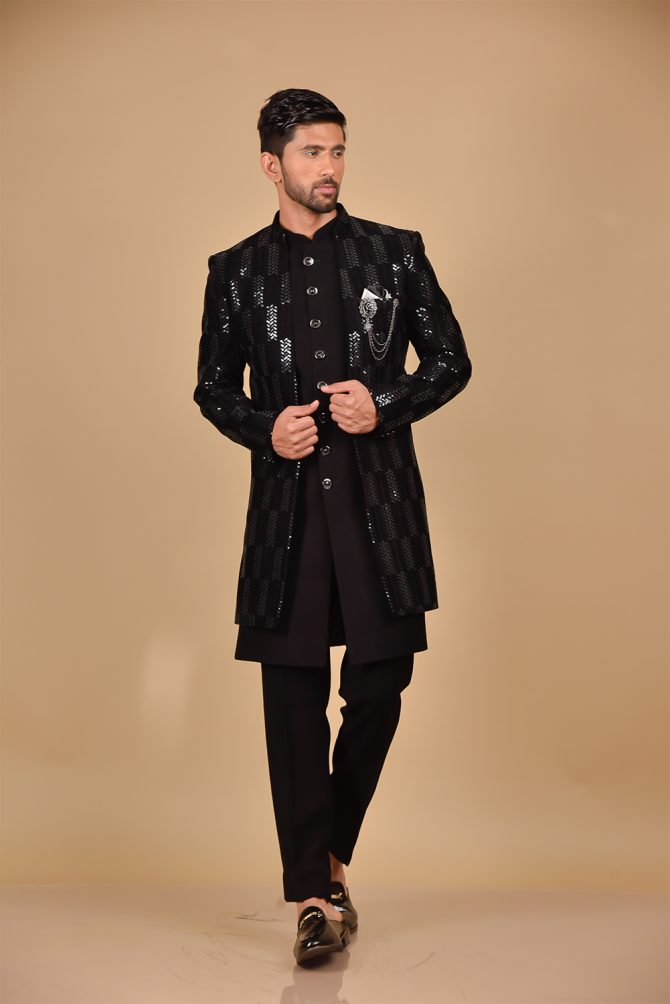 Black Sequin Embroidery Outfits