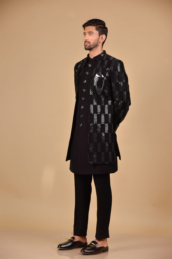 Black Sequin Embroidery Outfits